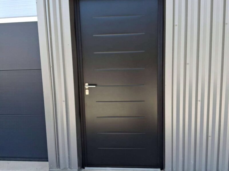 Porte aluminium noire