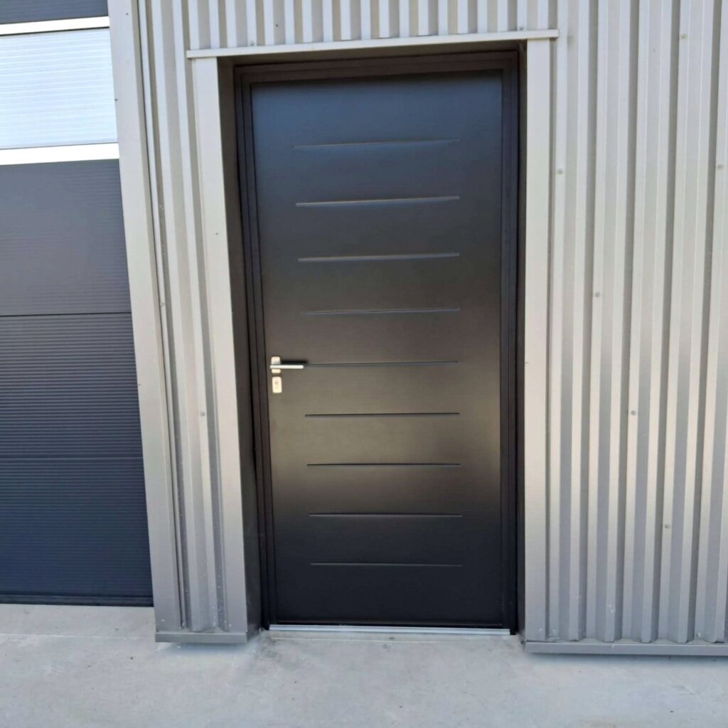 Porte aluminium noire